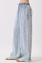 Load image into Gallery viewer, Wide Leg Pants
