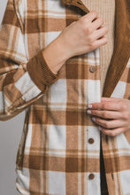 Load image into Gallery viewer, Corduroy Reversible Button Down Jacket
