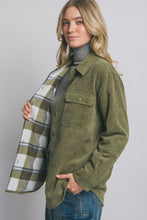 Load image into Gallery viewer, Corduroy Reversible Button Down Jacket
