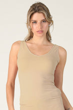 Load image into Gallery viewer, Reversible Seamless Cami
