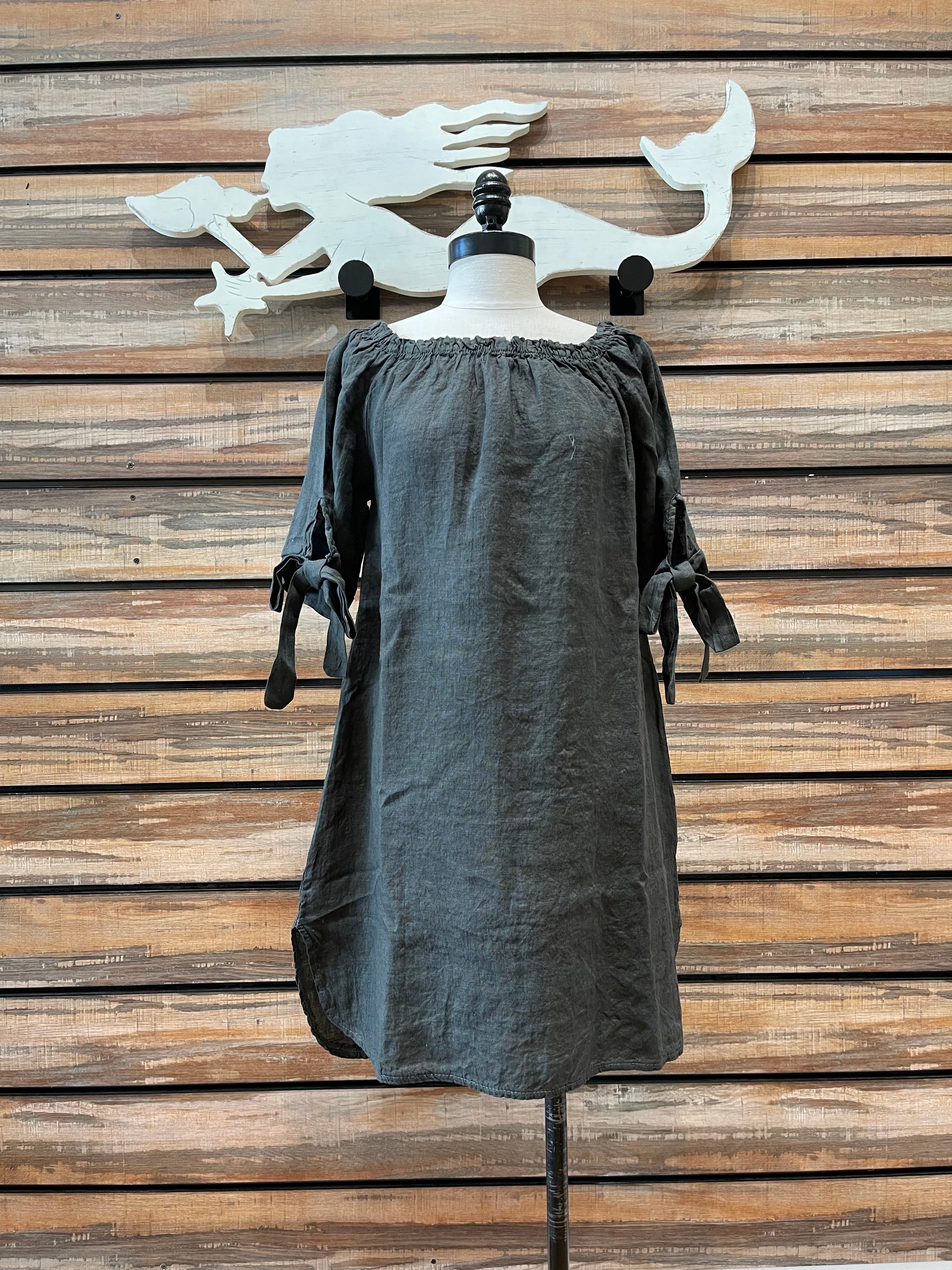 Linen Scoop Neck Dress – Barefoot Boutique